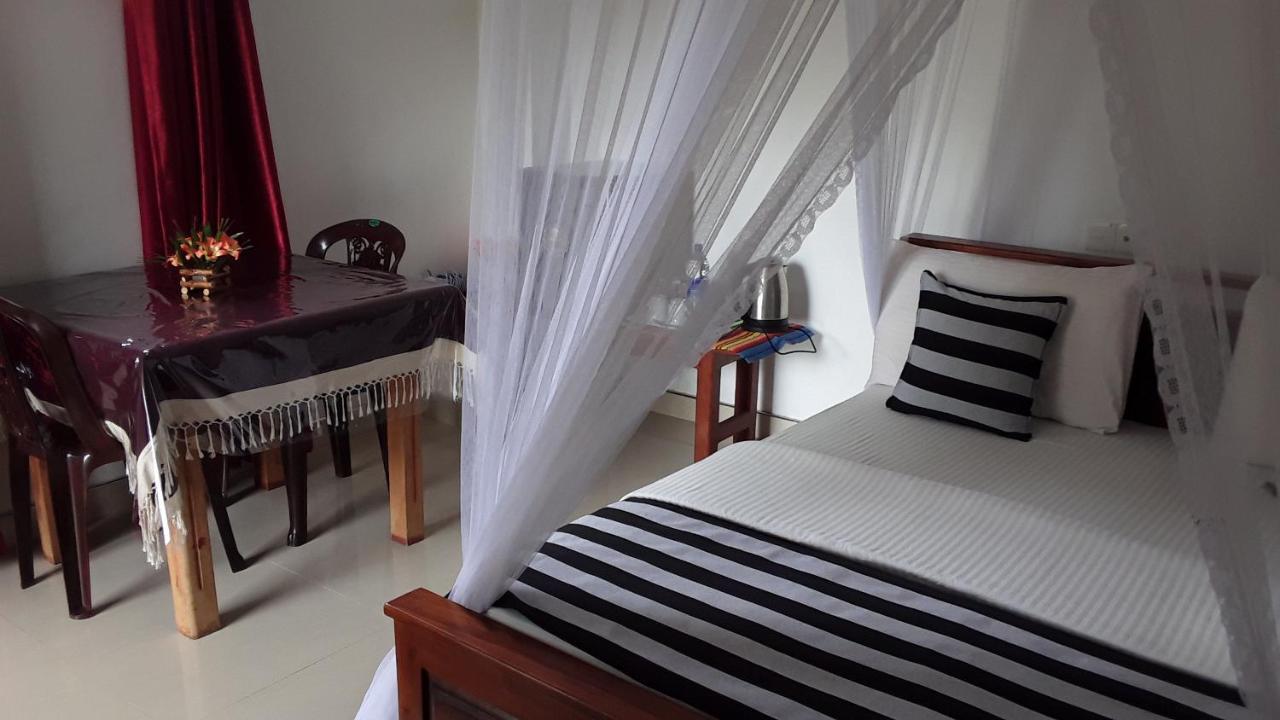 Little Paradise Homestay Ella Eksteriør billede